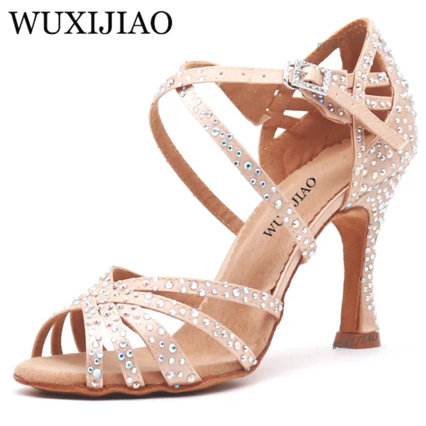 Suntusosos Zapatos de satén brillante con diamantes