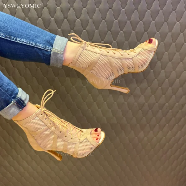 Bellos zapatos para bailar bachatta de color beige - Imagen 6