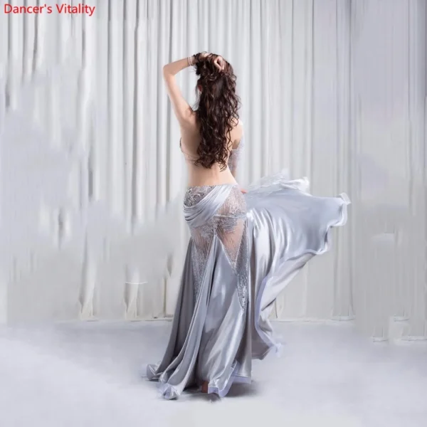 Vestido de Danza del Vientre de Lujo - Elegancia, Brillo y Estilo Impecable - Imagen 4