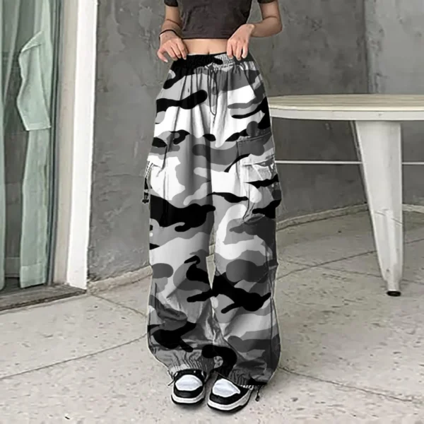 Pantalones Anchos de Camuflaje para Mujer - Bailongas | Estilo Único y Comodidad en Cada Movimiento