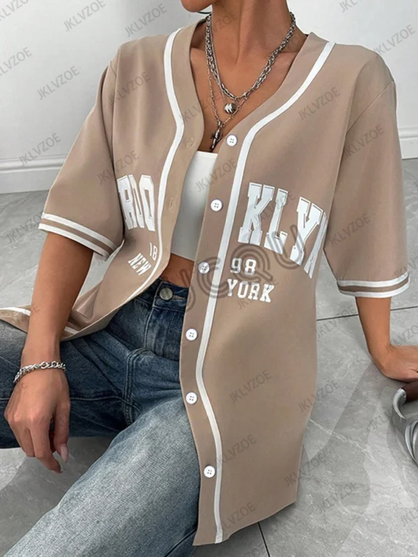 Blusa Negra con Estampado Brooklyn para Mujer - Bailongas | Estilo Urbano y Moderno - Imagen 3
