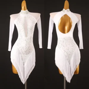 Vestido de Baile Latino de Competición con Diamantes de Imitación – Brilla en el Escenario