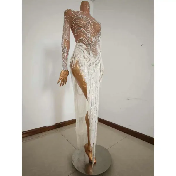 Vestido de baile de Noche Brillante con Lentejuelas y Diamantes de Imitación para Mujer – Elegancia y Glamour para tu Noche Especial