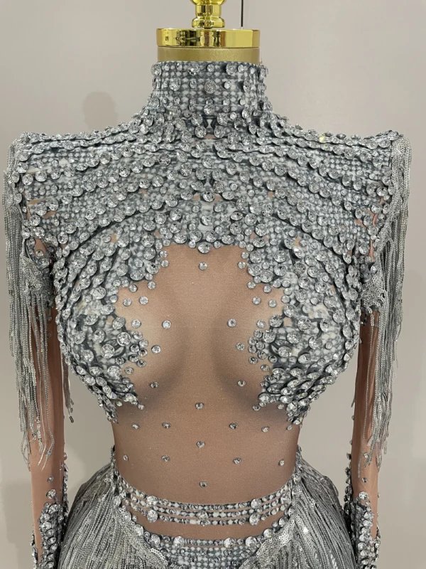 Body Elástico con Borlas y Lentejuelas Brillantes – Traje de Actuación para Baile Latino - Imagen 3